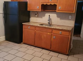 16 Wainwright St #1R, Newark, NJ 07112