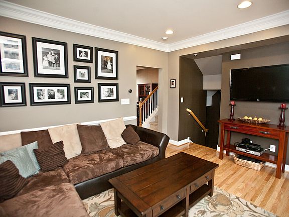 Living Room/Dining Room