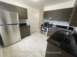 4924 Mulford St #2E, Skokie, IL 60077