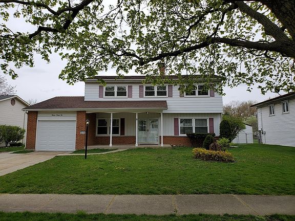 2nd image of 1322 N Columbine Dr