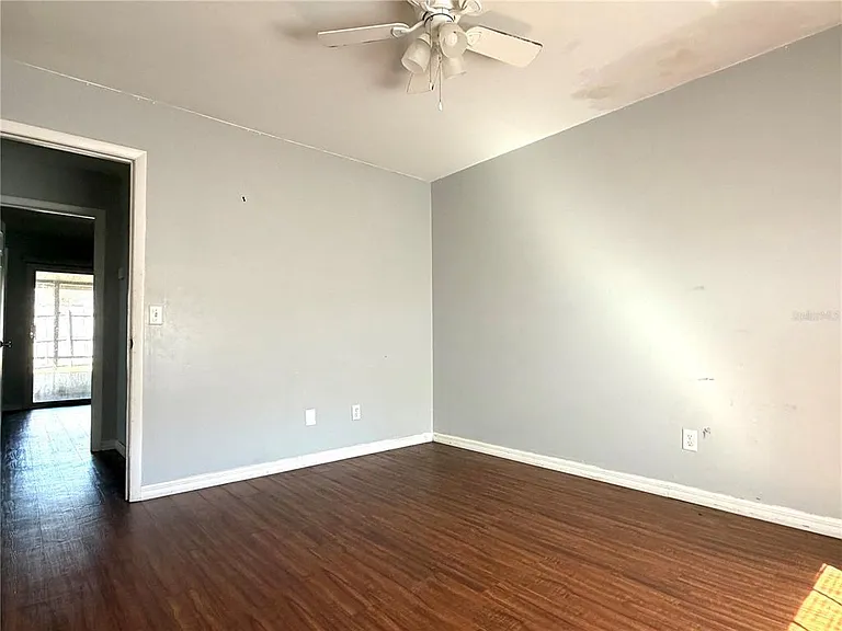 610 Emerald Ave #3 — Photo 6