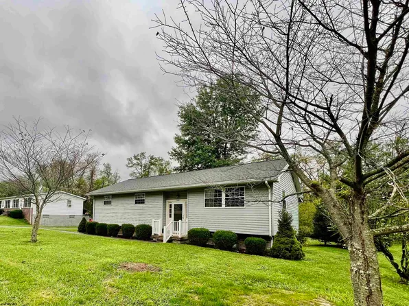 533 Broadway Ave, Bridgeport, WV 26330