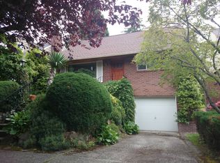 6834 38th Ave NE, Seattle, WA 98115