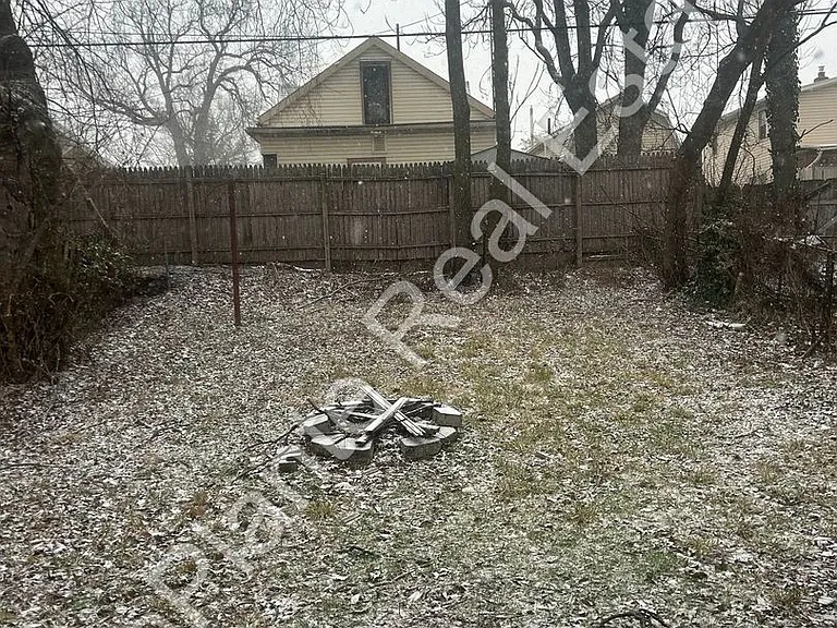 1804 Bigelow St — Photo 18