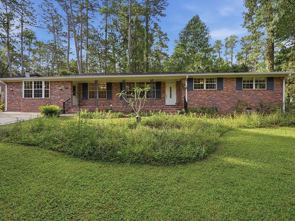 1st image of 1923 Sharon Rd