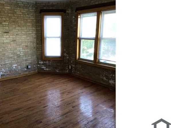 11027 S King Dr #1W