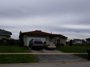 4100 Cambridge Dr, Country Club Hills, IL