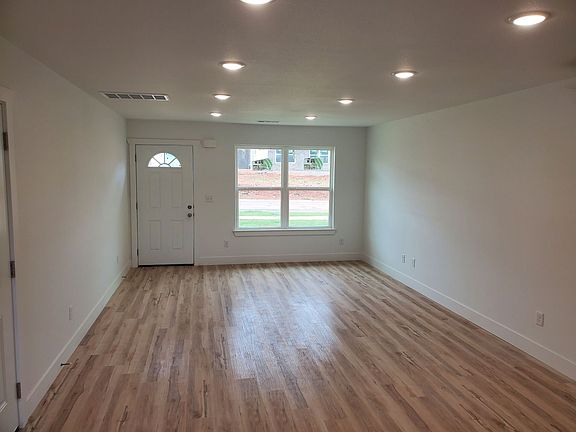 4th image of 1202 Nedra Dr #A