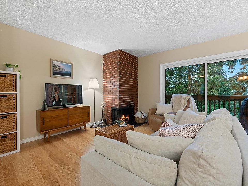 1st image of 335 A Evergreen Dr