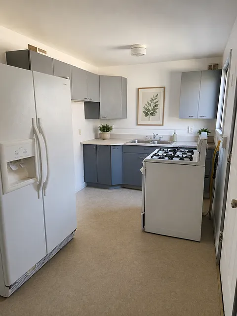 Phoenix On 10th — Photo 3