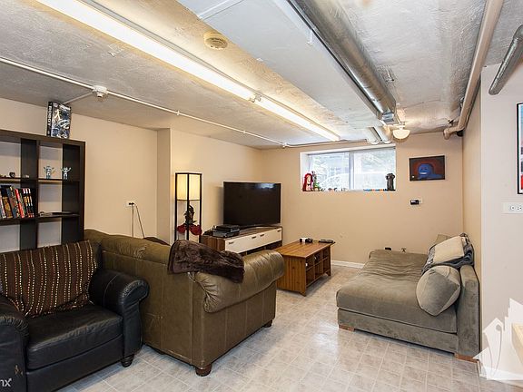 2016_8_18_3614_N_Greenview_Unit_G_4