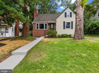 203 Willow Ln, Glen Burnie, MD 21061