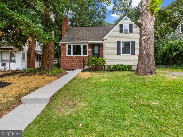 203 Willow Ln, Glen Burnie, MD 21061
