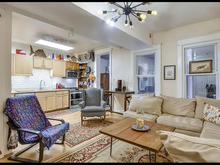 821 Randolph St NW — Photo 1