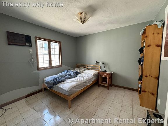 2nd image of 19 Mason St #2