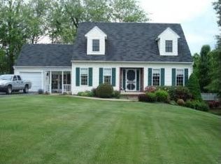 464 Maple St, Glade Spring, VA 24340