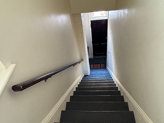 stairway from street to 2nd floor residence