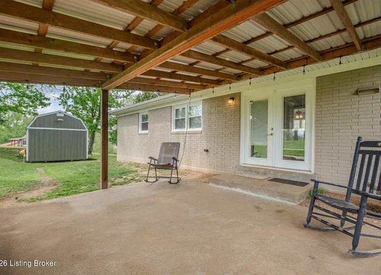 5106 Bardstown Rd — Photo 14