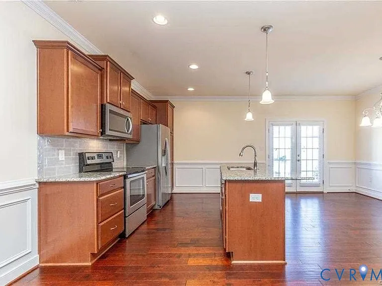 7348 Pebble Lake Dr — Photo 4