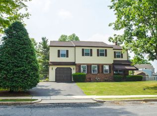 1018 Netherwood Dr, Reading, PA 19605