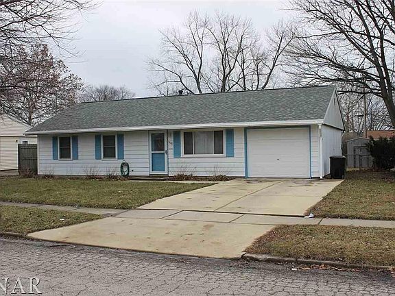 2nd image of 1220 Dogwood Ln