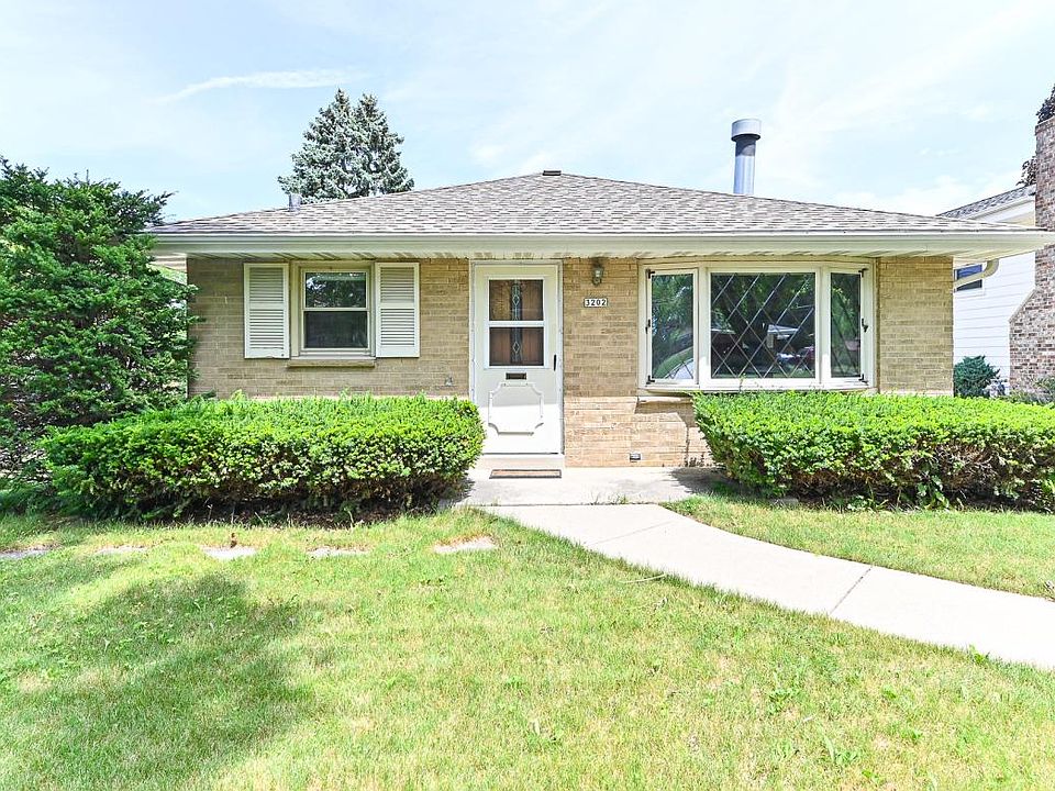 1st image of 3202 East Denton AVENUE