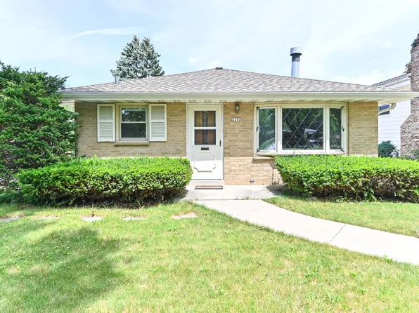3202 East Denton AVENUE, Saint Francis, WI 53235
