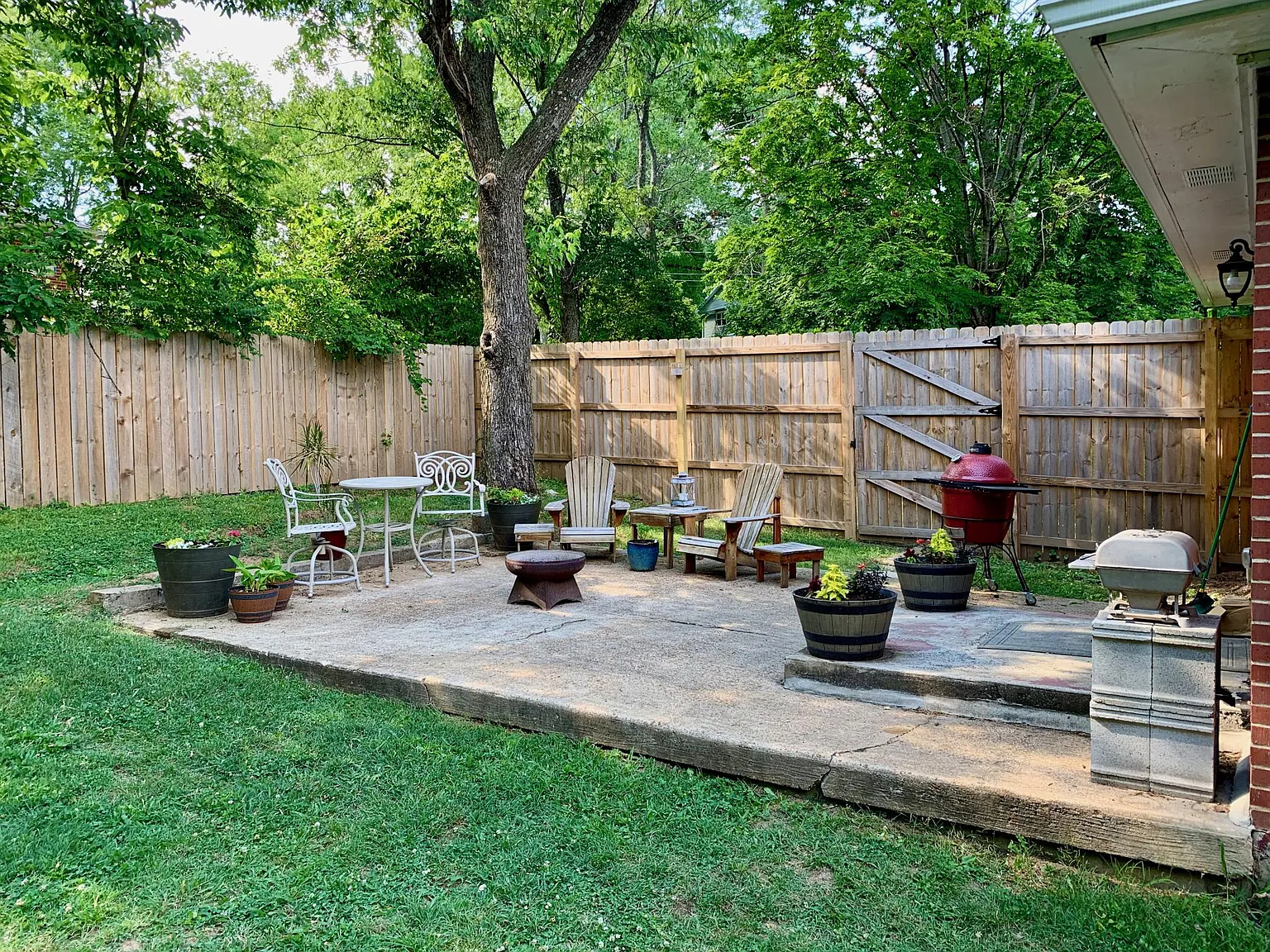 3309 Curtis St — Photo 2