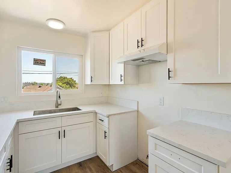 Brand New 1-Bedroom / 1-Bath Units Available NOW in Logan Heights — Photo 7