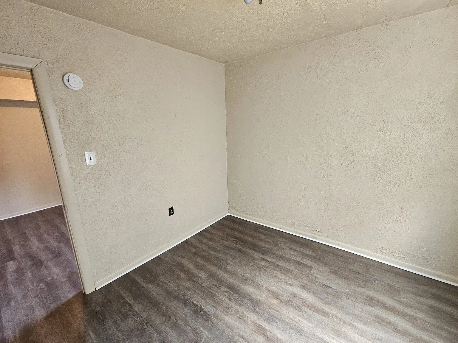 1 bed, $800 — Photo 2