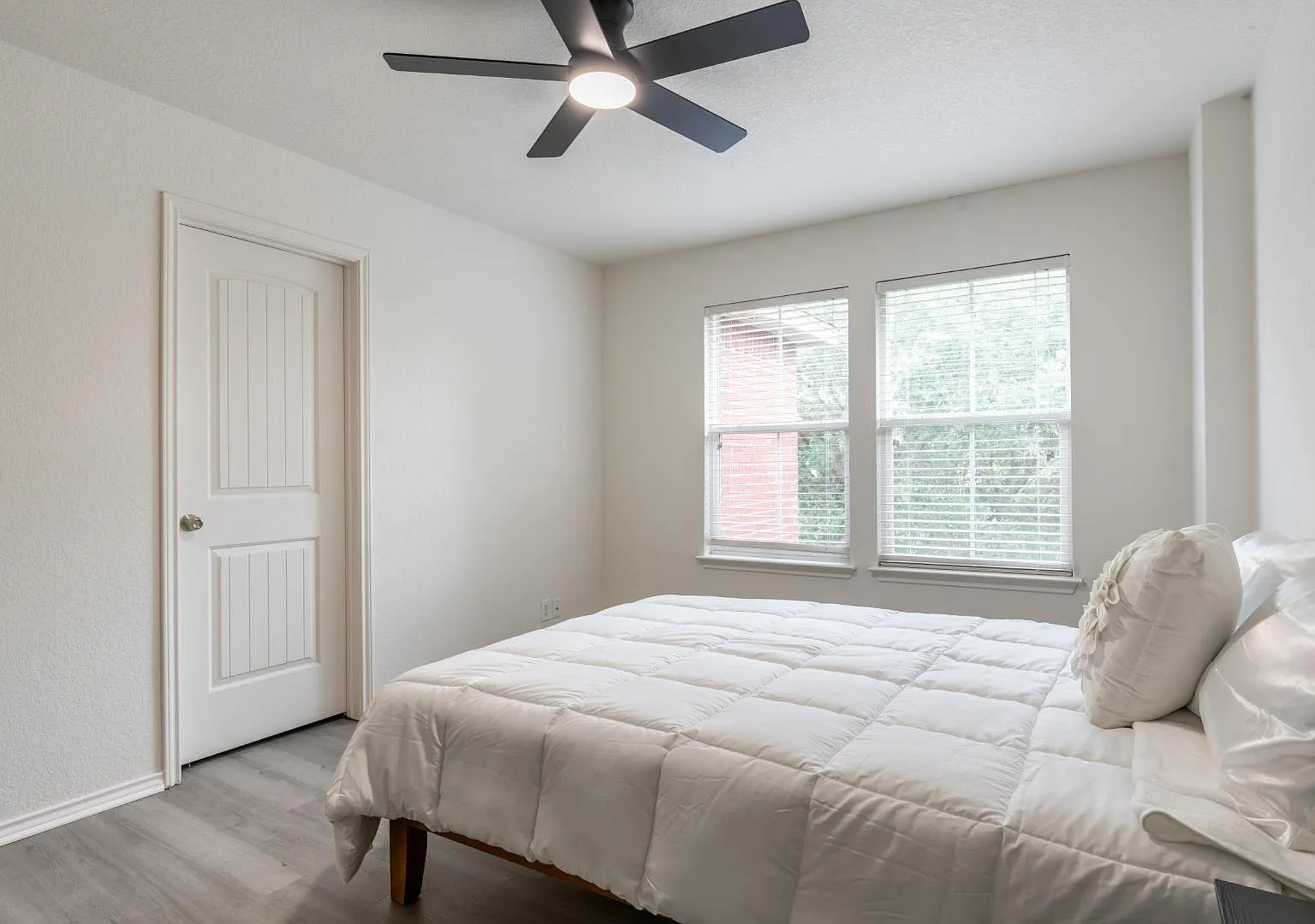 4 bed, 3.5 bath, 3114 sqft, $771 — Photo 4