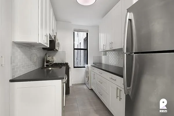 Rented by REZI | media 149