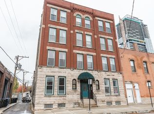 350 W Wendell St APT 3, Chicago, IL 60610