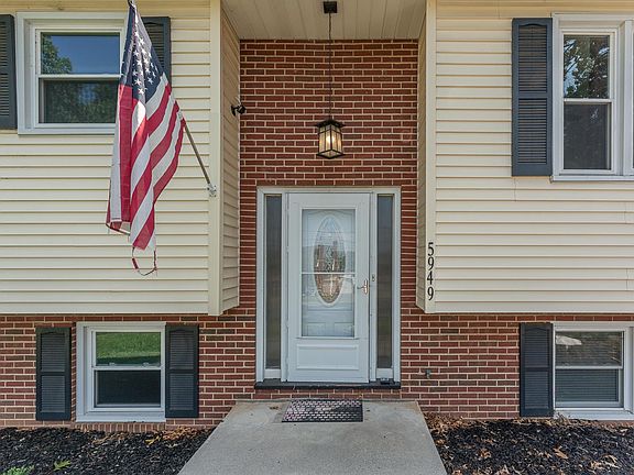 4th image of 5949 Village Ln