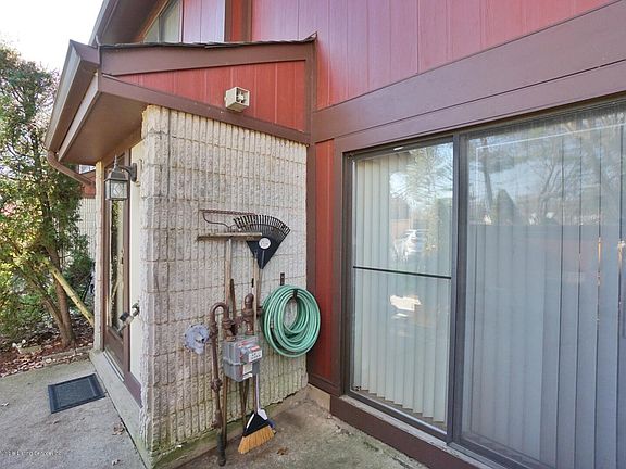 4th image of 4 Pierpont Pl