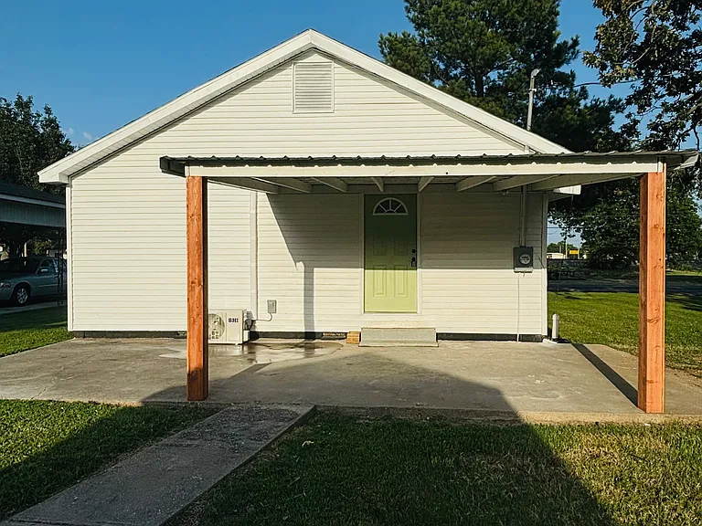 718 S Pine St — Photo 16