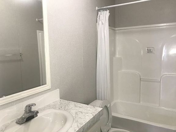 5th image of 1843 Rockhurst Ave #233
