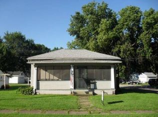 901 3rd St, La Porte City, IA 50651