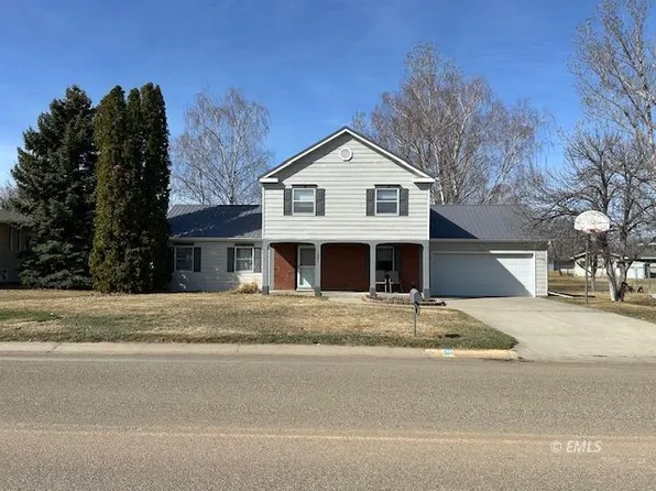 1221 S Strevell Ave, Miles City, MT 59301
