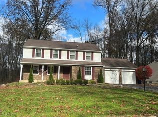 8863 Sherwood Dr NE, Warren, OH 44484