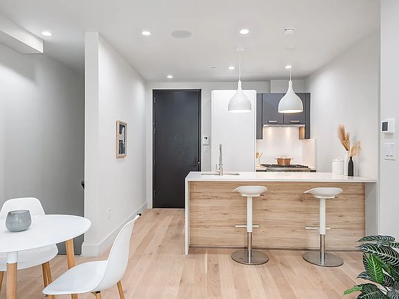 2nd image of 674 Hancock St #1A