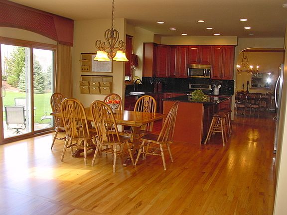 3rd image of 10622 Muirfield Dr