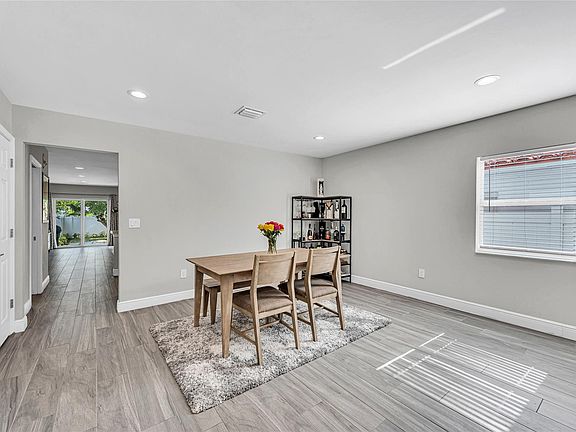 5th image of 808 NE 15th Avenue