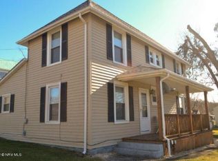 206 Ingles St, Radford, VA 24141