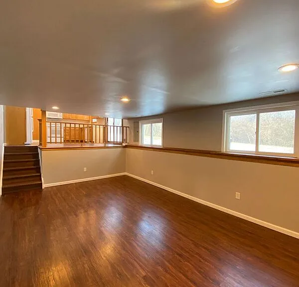 243 Randall Dr — Photo 7