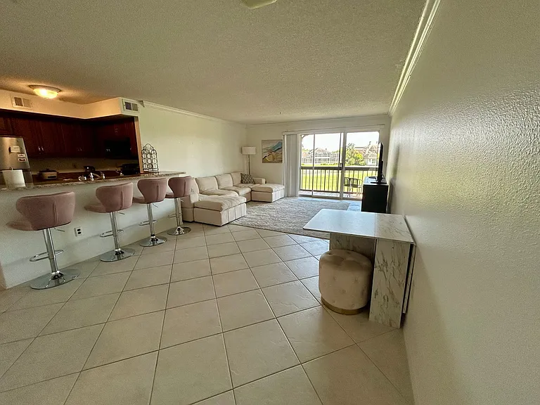 2400 Feather Sound Dr #827 — Photo 10