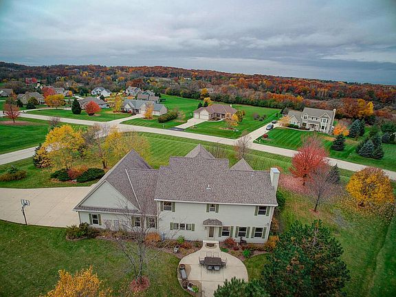 5th image of W308S2784 Wild Berry Ct