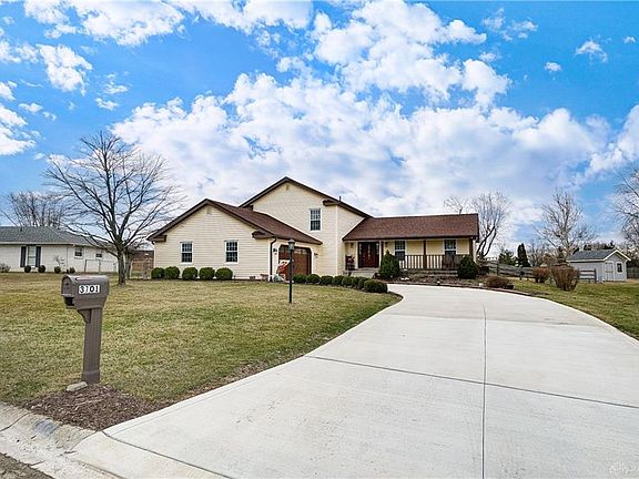 2nd image of 3701 Olde Willow Dr