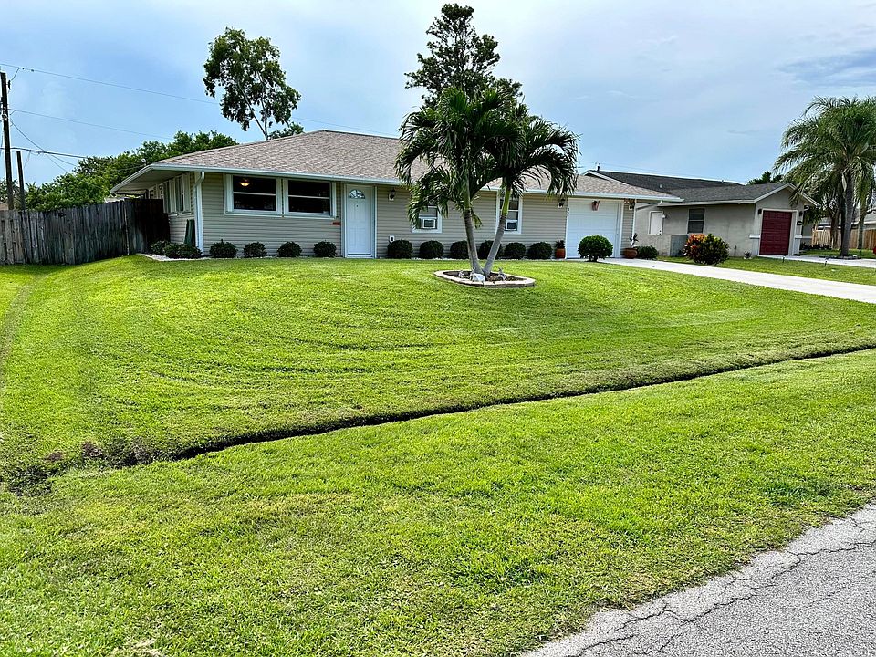 1st image of 368 NW La Playa Street