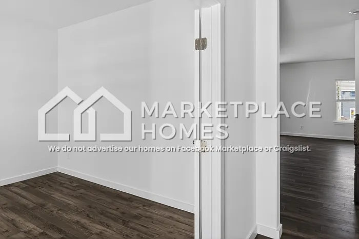 3220 Highline Dr — Photo 4